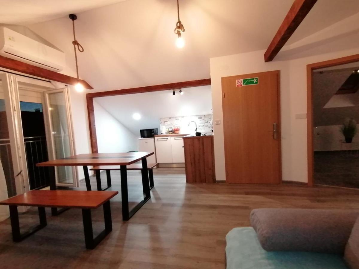 Apartman Megi & Studio Apartman Tomi - Self Check In Krapina Exterior foto