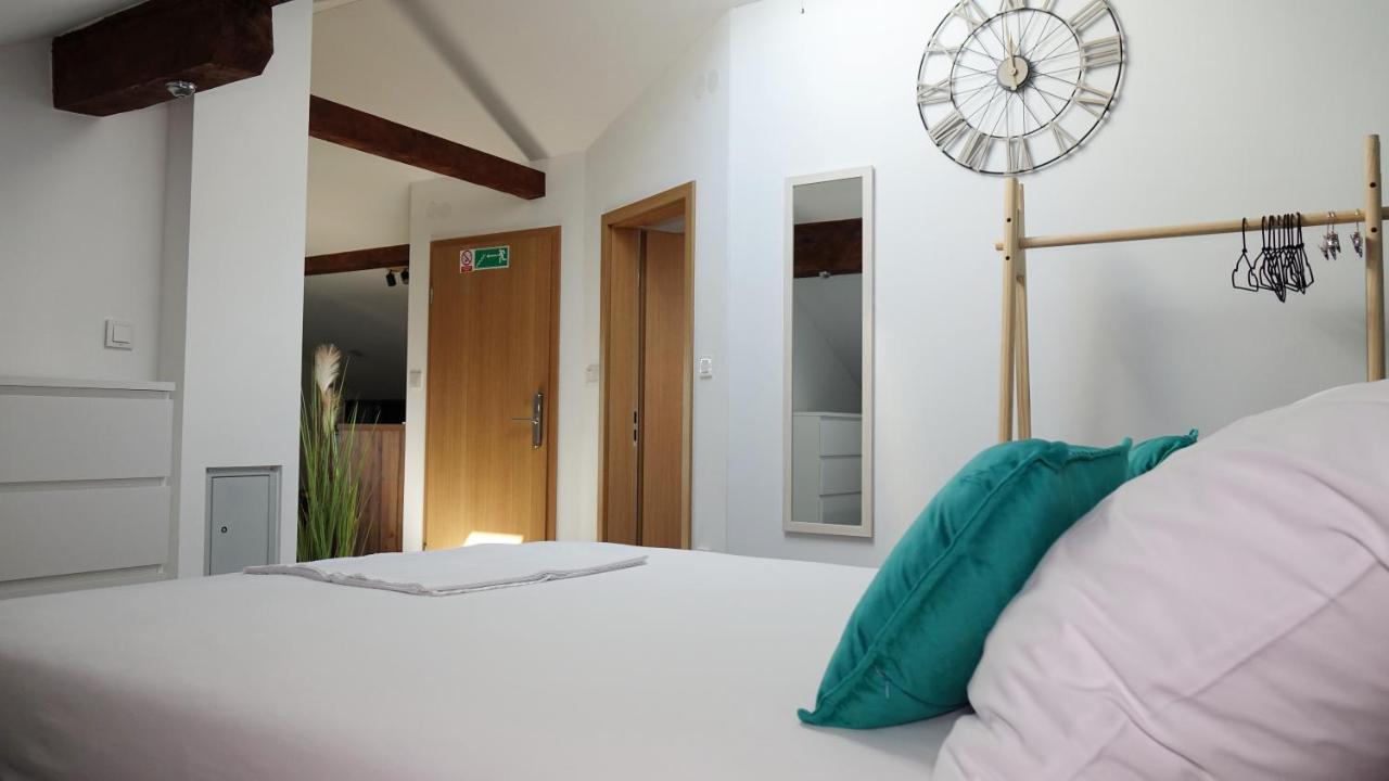 Apartman Megi & Studio Apartman Tomi - Self Check In Krapina Exterior foto